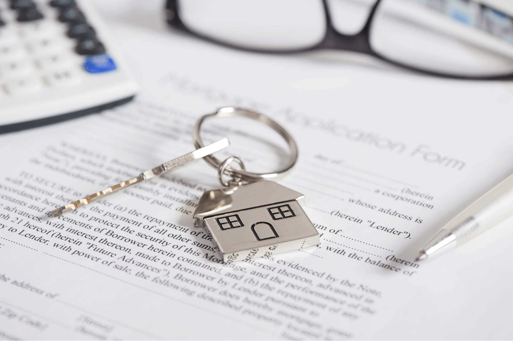 Navigating real estate documents with the right real estate agent for your needs